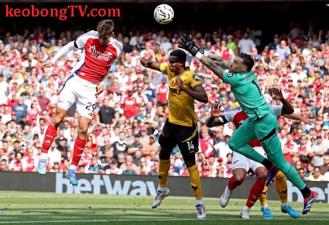  Hạ "bầy sói" Wolverhampton, Arsenal góp mặt Top 3 Premier League